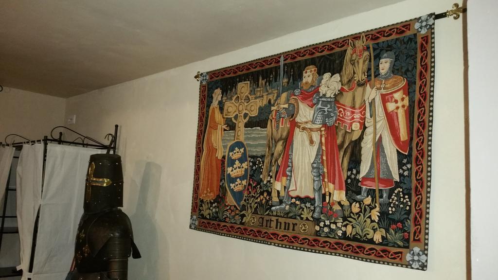 Chateau Des Aiguilles Saint-Rémy-de-Chargnat Kültér fotó